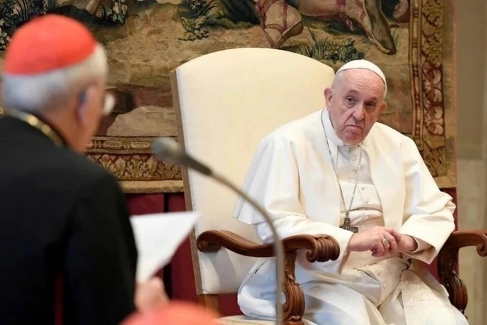 Папа Римский на десятилетие своего понтификата попросил "Мир во всем мире"