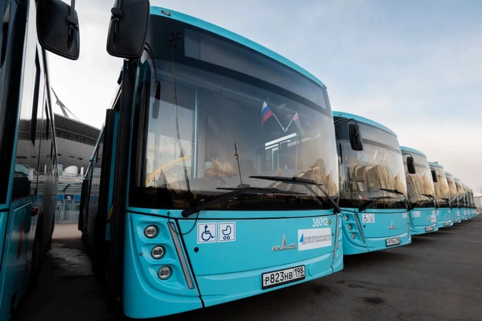 Еще два автобуса выйдут на маршрут №66 в Петербурге.