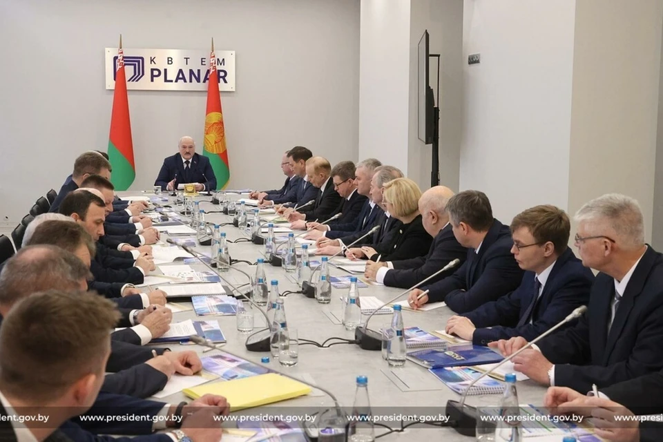 Лукашенко призвал производителей микроэлектроники активнее осваивать российский рынок. Фото: president.gov.by