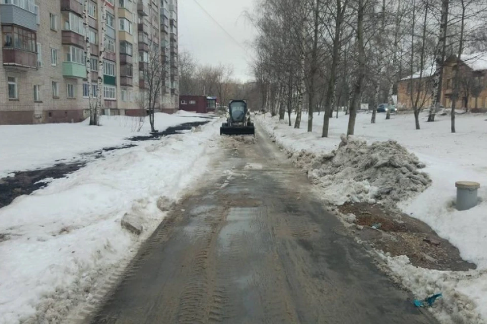 С улиц дополнительно вывезут еще 20 тысяч кубометров снега. Фото: киров.рф