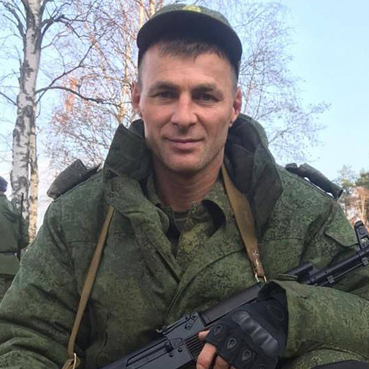 Невероятный подвиг российского штурмовика: 47-летний мобилизованный в  одиночку захватил опорный пункт противника и взял в плен бойцов ВСУ - KP.RU
