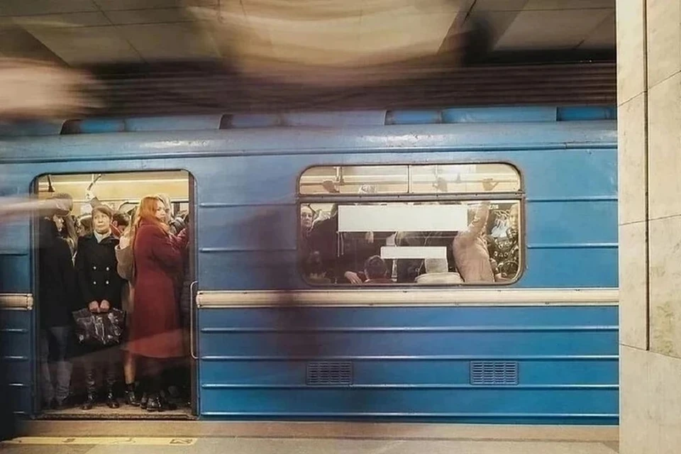 Метро работает в обычном режиме.