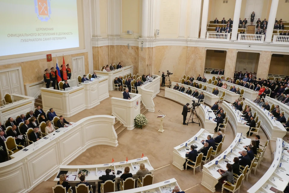 Петербургские депутаты разрешили себе публиковать декларации в обобщенном виде