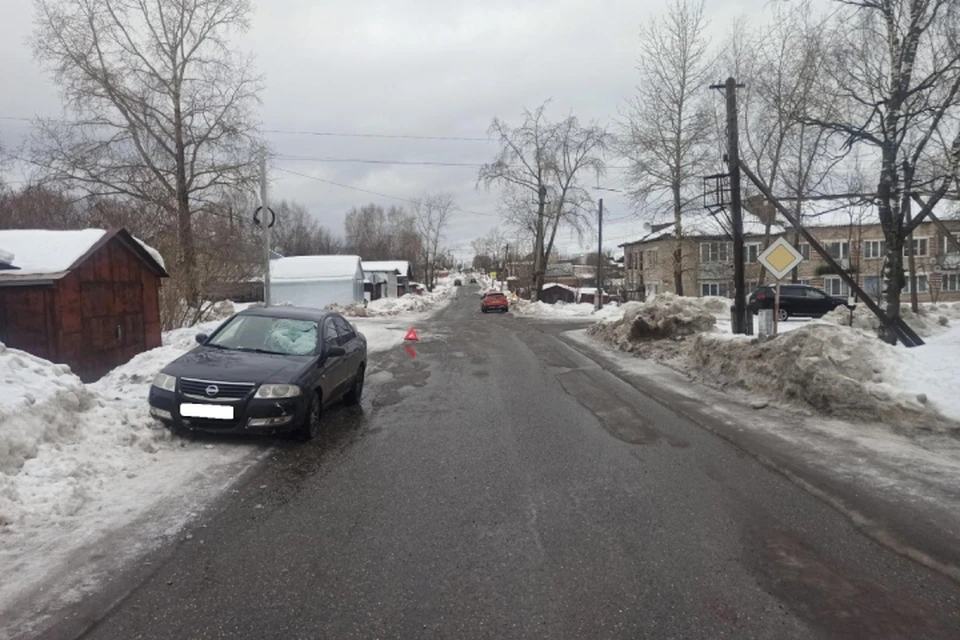 Возможно, девушка переходила дорогу в неположенном месте. Фото: ГИБДД Кировской области