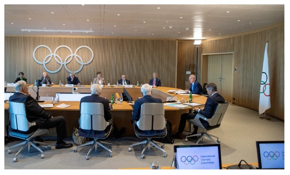 Исполком МОК рекомендует допустить атлетов к стартам. Фото: Reuters