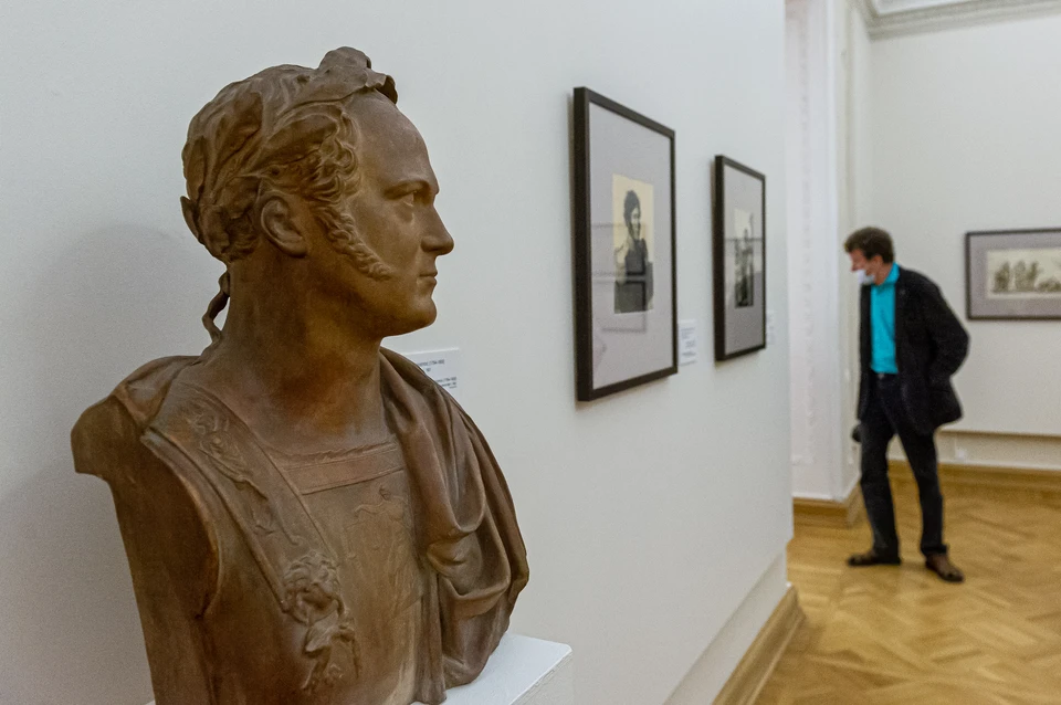 Пенсионеры смогут бесплатно посещать Русский музей в Петербурге