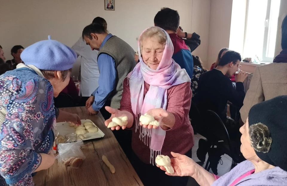 Фото: храм иконы Божией Матери «Всех скорбящих Радость» поселка Знаменка