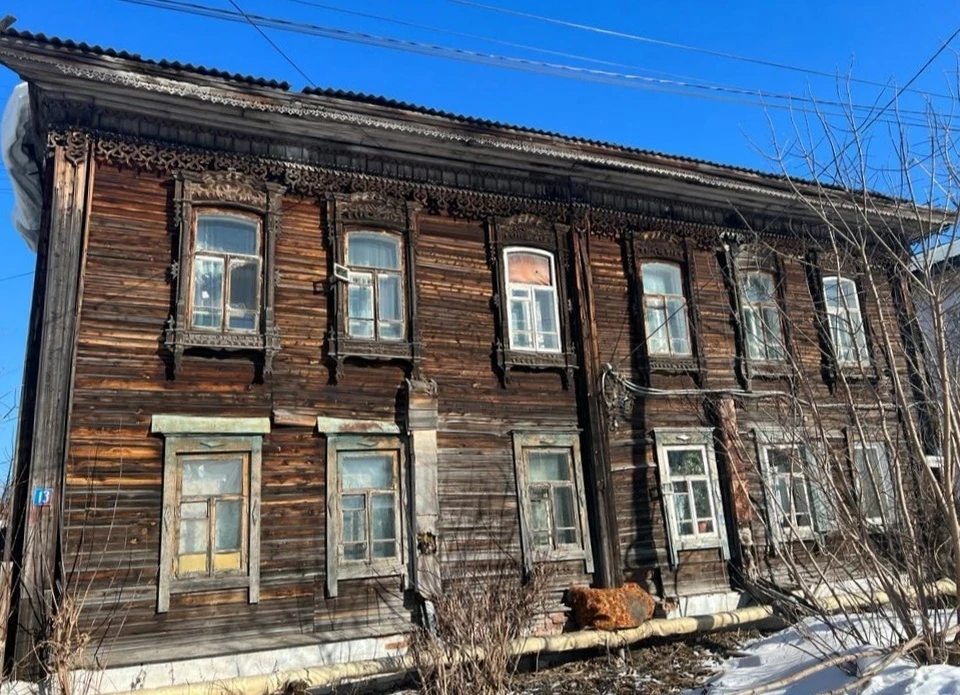Жилой дом по улице Лермонтова, 13/1 был признан аварийным и подлежащим сносу в 2014 году.