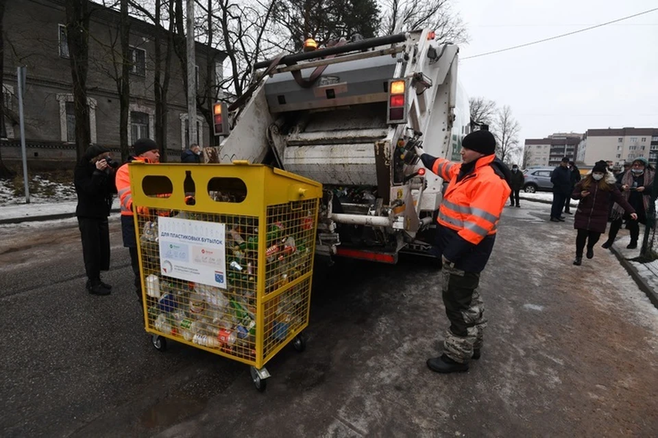 РЭО заключил с регионом соглашение о передаче данных по вывозу отходов. Фото: пресс-служба администрации Ленинградской области.