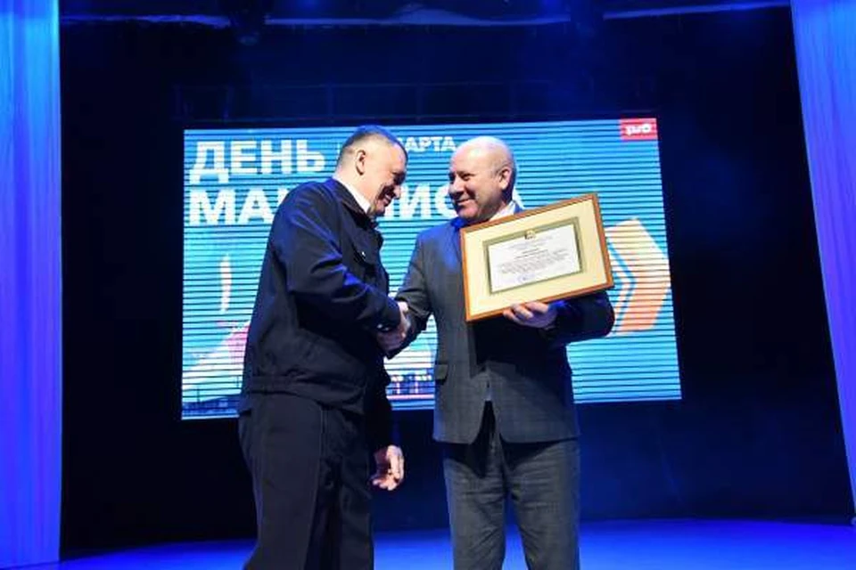 Сергей Кравчук поздравил сотрудников ДВЖД с Днем машиниста Фото: администрация Хабаровска