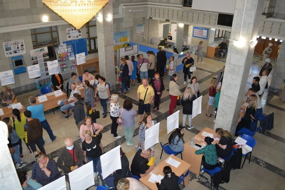 В прошлом году в городе прошло 18 таких мероприятий, по результатам которых трудоустроились более 400 человек. Фото: sev.gov.ru