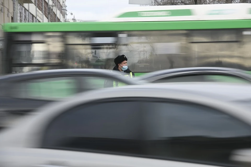 На дороги города вышли сотрудники ГИБДД