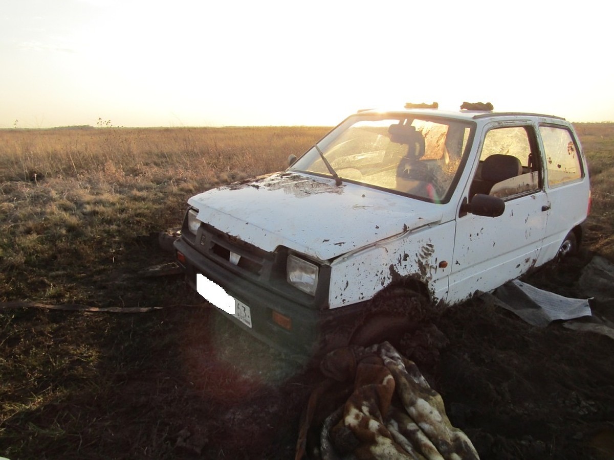 В Самарской области подростки угнали чужой автомобиль и застряли в грязи -  KP.RU