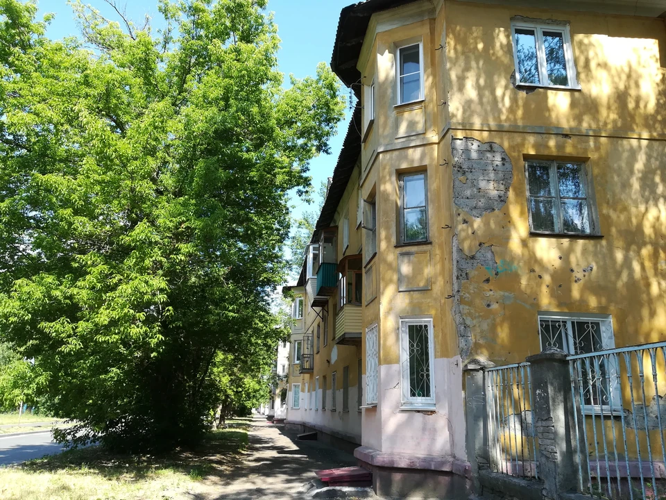 Сейчас здесь расположены старые двух- и трехэтажные дома.