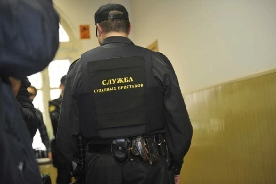 Под Новосибирском должник заплатил свыше 100 тысяч рублей, чтобы продать квартиру.