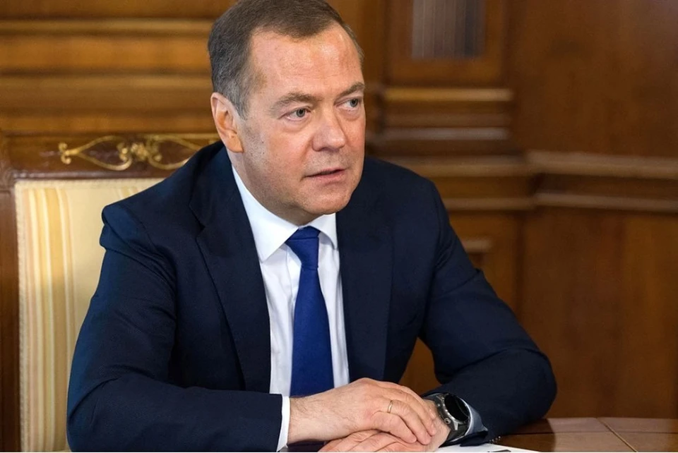 Медведев оценил работу и потенциал оборонного комплекса России в период спецоперации