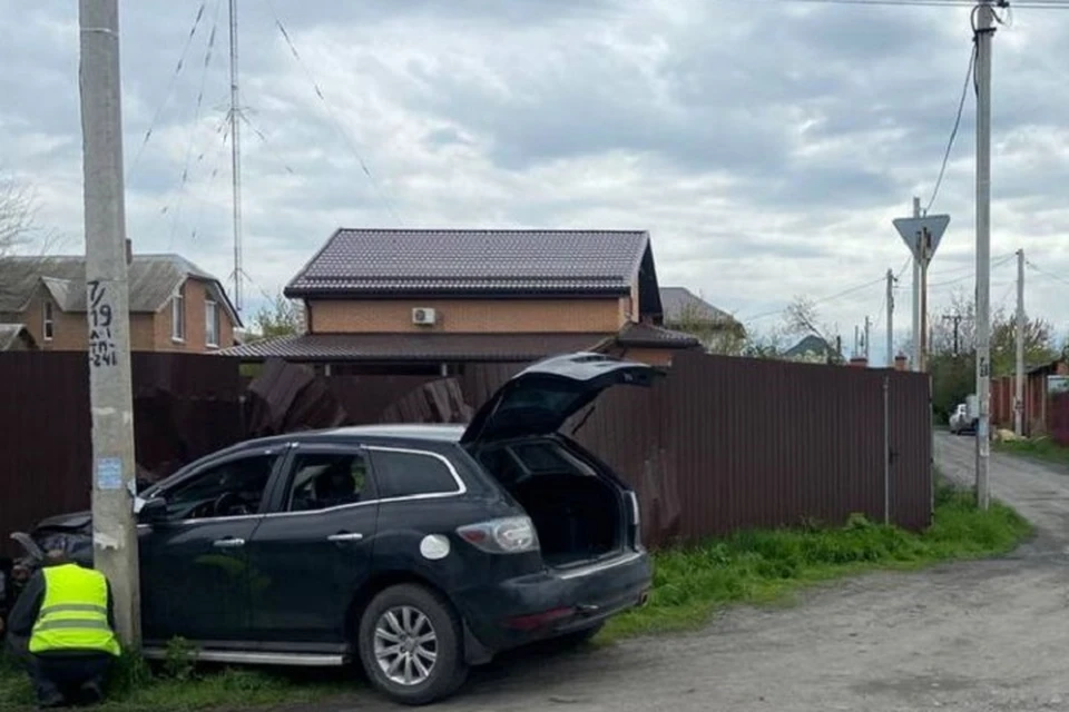 Авария произошла в Новочеркасске на улице Тополиной. Фото: отдел пропаганды УГИБДД России по РО