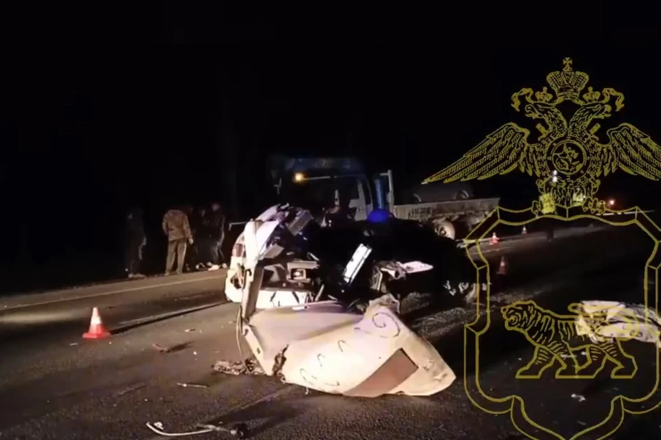 Авария произошла ночью в четверг, 27 апреля, на сухой дороге.