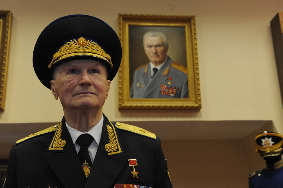 Генерал-майор в отставке, Герой Советского Союза, бывший командир `Альфы` Геннадий Зайцев.