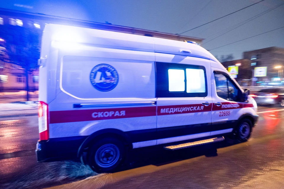 Петербуржец пострадал из-за пожара в пятикомнатной коммуналке.