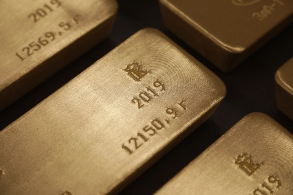 Россияне активно скупают золото.