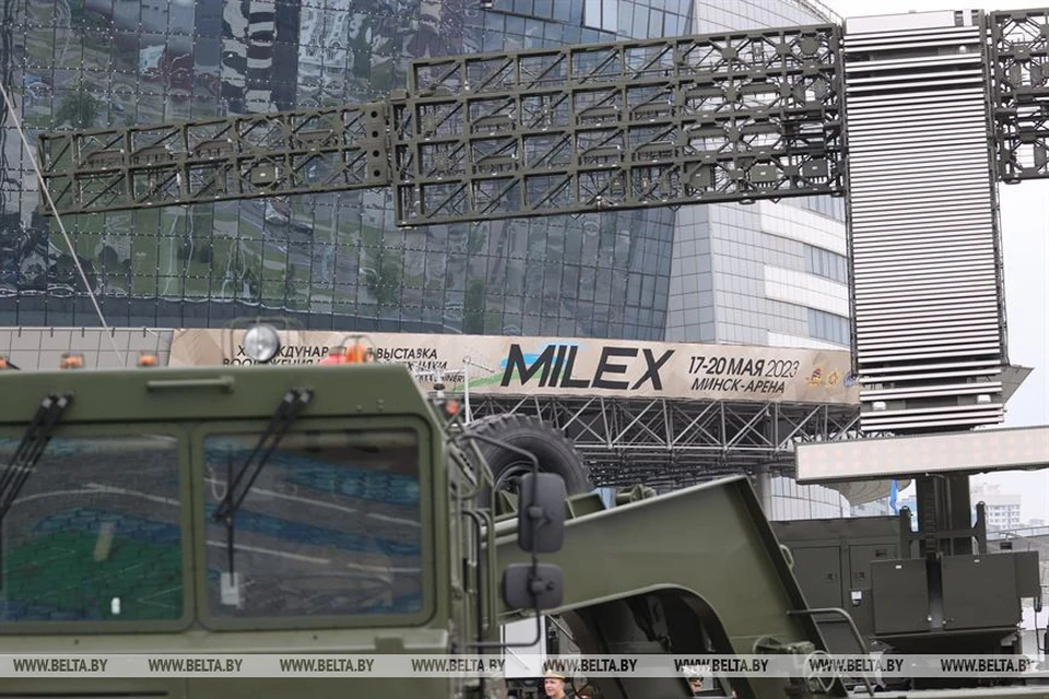 Замминистра обороны сделал ряд заявление в ходе посещения выставки MILEX-2023. Фото: БелТА.