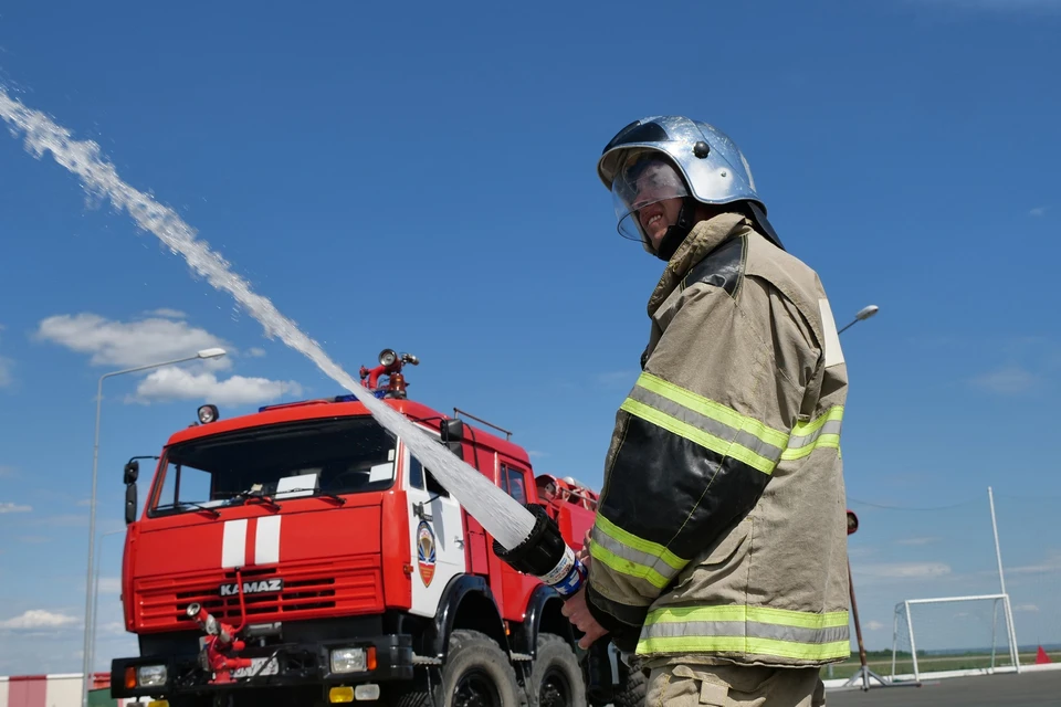 Два крупных пожара произошли в Алтайском крае.