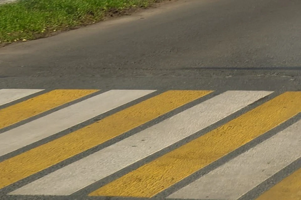 Желто-белую разметку нанесут на всех нерегулируемых пешеходных переходах