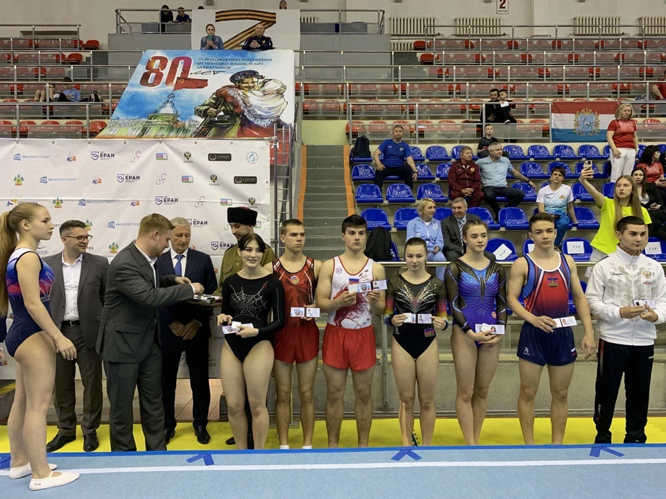 Во Дворце спорта «Олимп» открыли сразу два турнира по прыжкам на батуте. Фото: пресс-службы администрации Краснодара