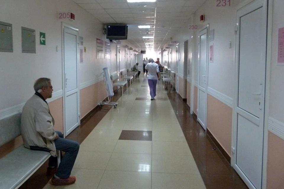 Тюменские онкологи и анестезиологи избавили пациентку от гигантской 25-килограммовой опухоли