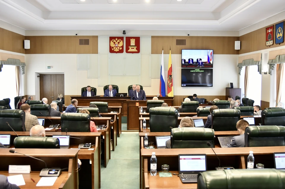 Решение о выплатах принято Заксобрание. Фото: ЗСТО