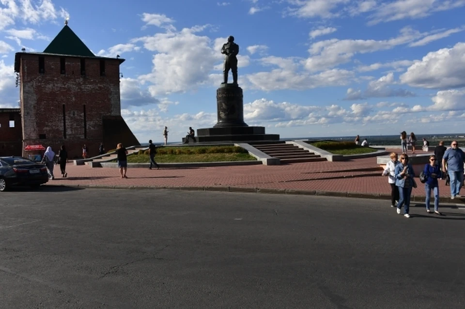 Количество парковочных мест для туравтобусов увеличили в шесть раз на площади Минина