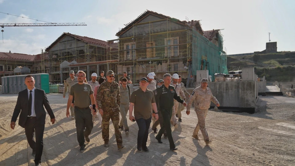 Работа идет в круглосуточном режиме. Фото: ТК Военстрой