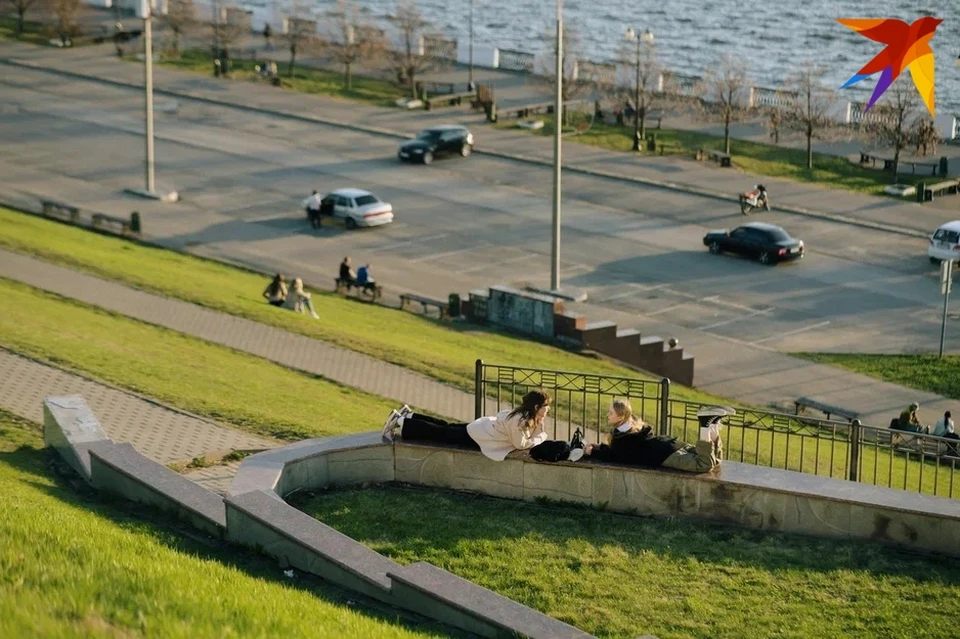 День будет относительно теплым, но ветреным