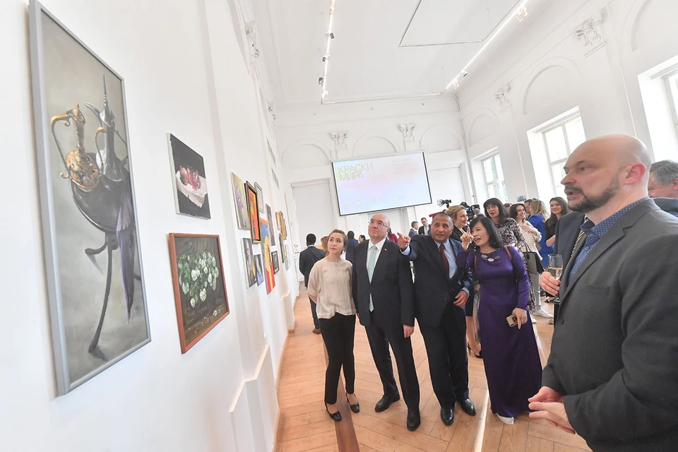 В Москве открылась выставка работ иностранных дипломатов