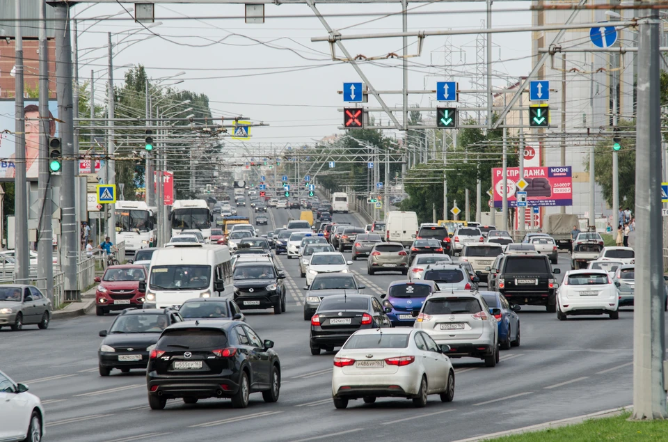 Упрощённый технический регламент для автомобилей продлили в России до февраля 2024 года