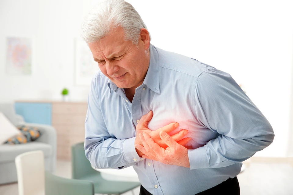 Если у человека произошла внезапная остановка сердца вне стен больницы, то выживает около 7,6% пациентов.