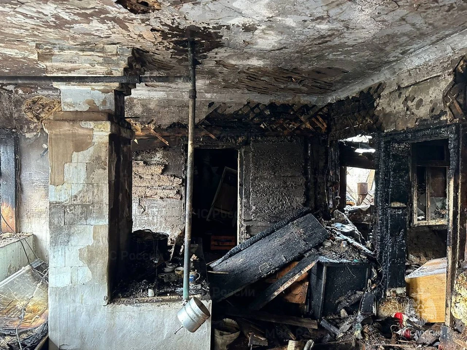 Обуглены вещи, выгорели провода: в Магадане в частном доме сгорела кухня Фото: МЧС Магаданской области