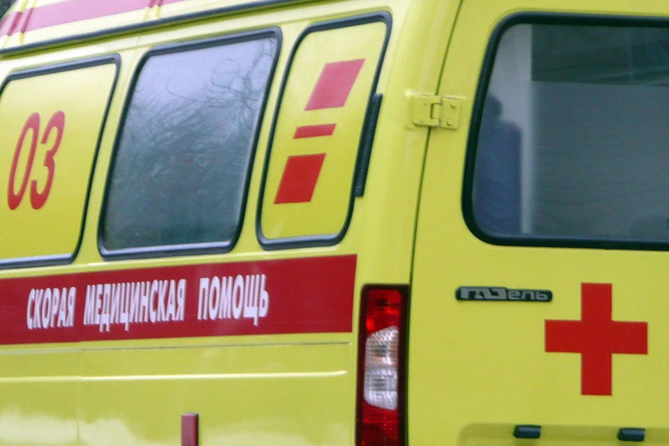 Тюменские врачи спасли чудом выжившего мужчину, который сорвался с высоты 16-го этажа