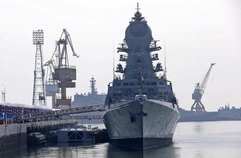 Global News: Китайский корабль едва не столкнулся с эсминцем США в Тайваньском проливе