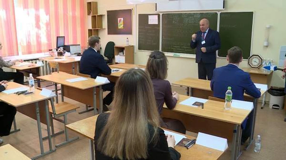 Напутствие выпускникам перед ЕГЭ дал мэр Хабаровска Фото: администрация Хабаровска