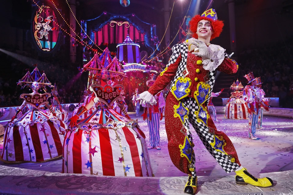 «Бурлеск» будет радовать Владивосток все лето. Фото: «Королевский цирк Гии Эрадзе».