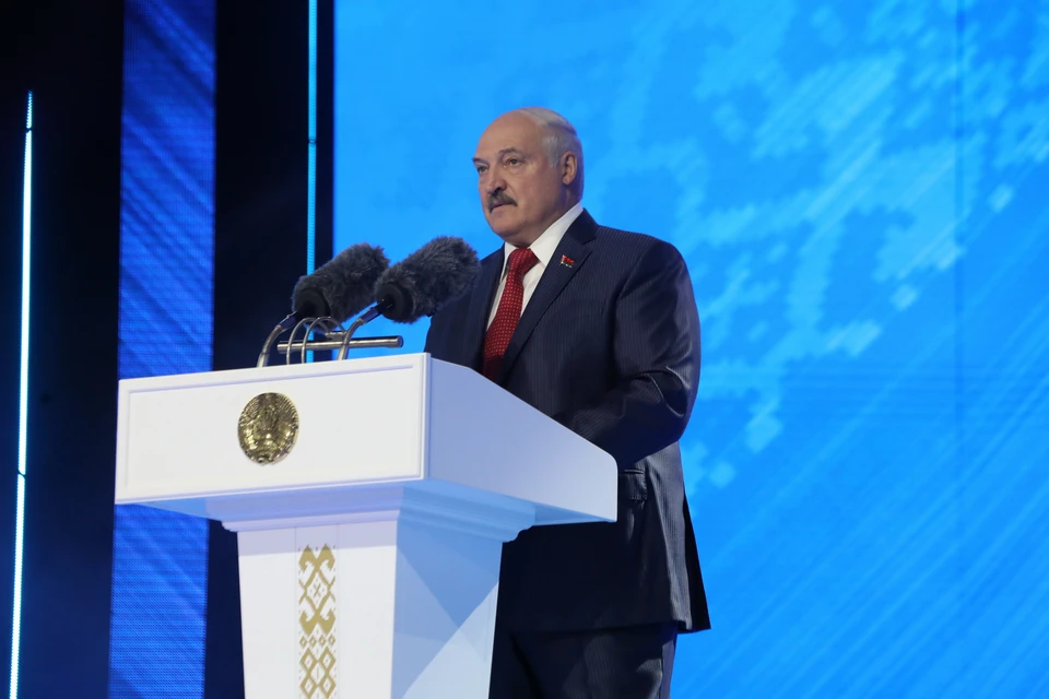 Лукашенко заявил, что США важно поставить Европу на колени