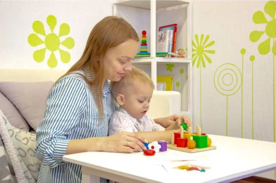 Пирамидка учит детей различать цвета и размеры. Фото: igrushka.perm.ru