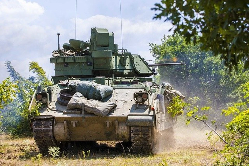 Военный эксперт Насонов рассказал об уязвимостях БМП Bradley