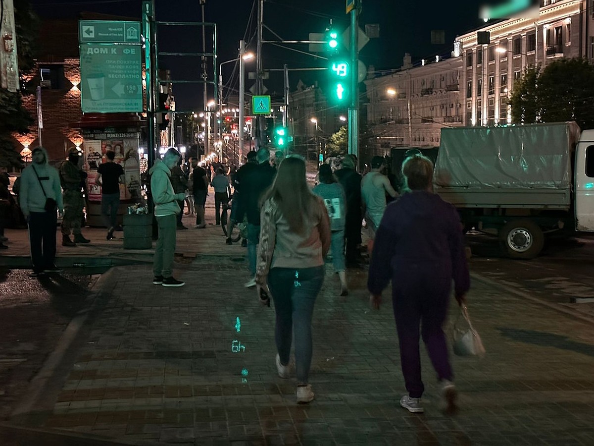 Восстановлено движение в центре, люди расходятся по домам: Что происходит в  Ростове после ухода бойцов ЧВК «Вагнер» - KP.RU