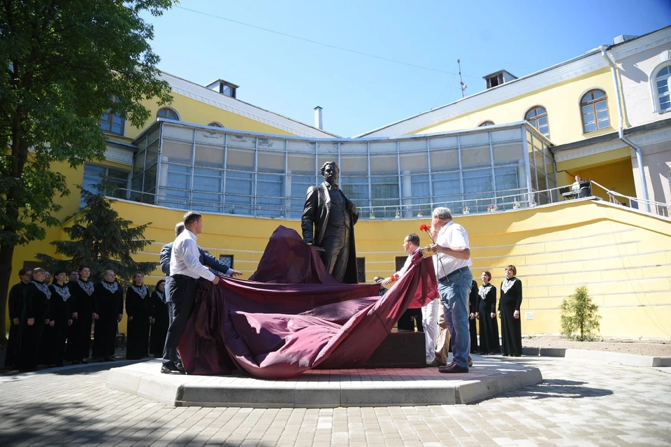 Памятник меценату открыли в Вологде в прошлом году. Фото: cultinfo.ru