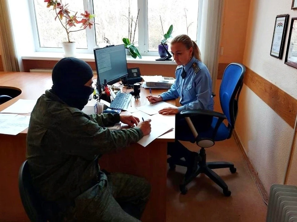 Мужчина добровольно выплатил 83 тысячи рублей для своей дочери.
