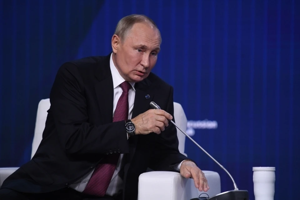 Президент ознакомился с ассортиментом луганского предприятия