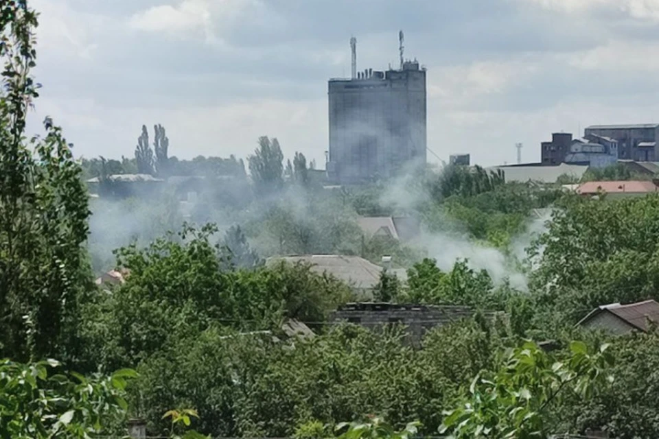 В Ясиноватой возникли множественные пожары. Фото: ТГ/Шевченко